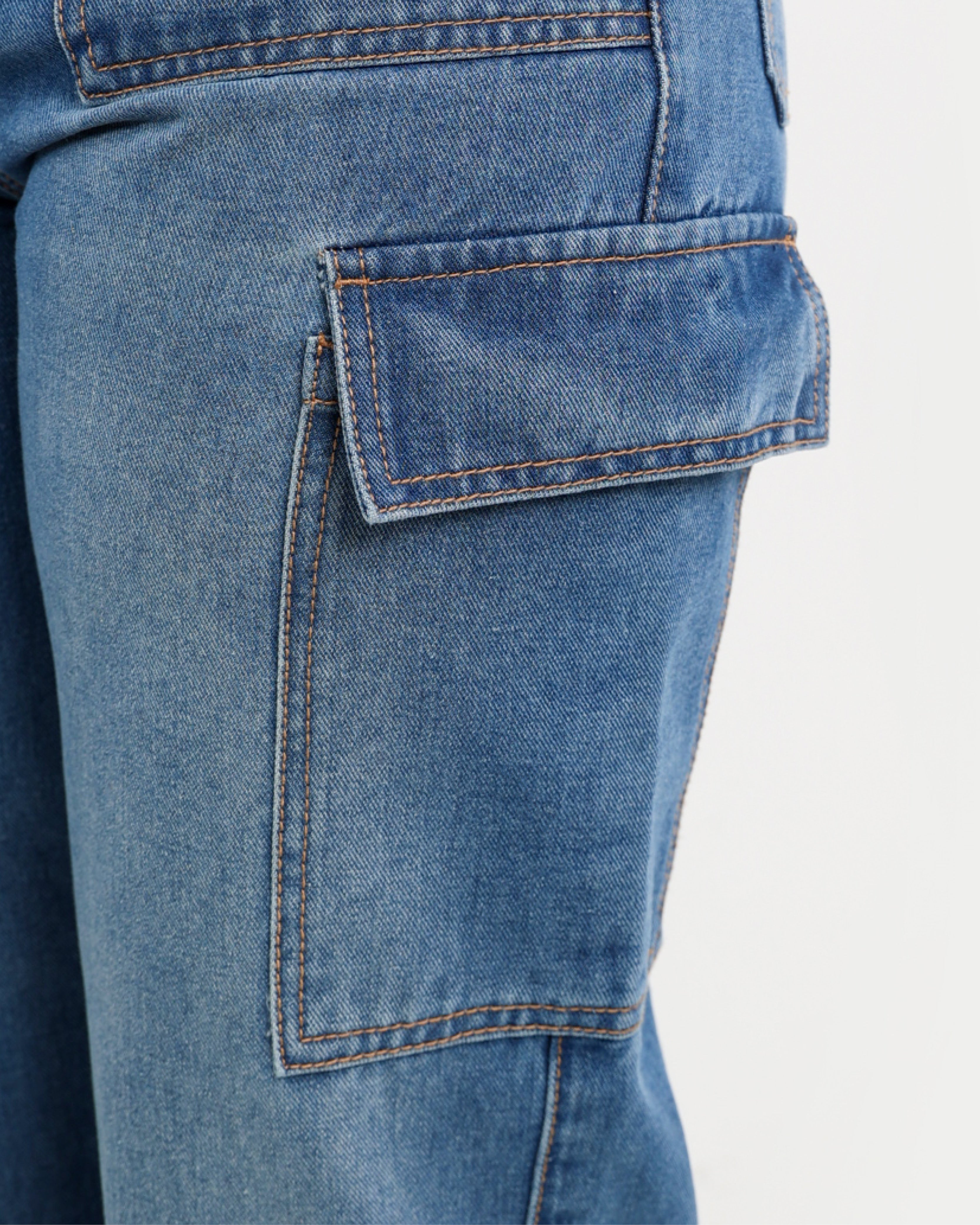 Wide Leg Cargo Jeans