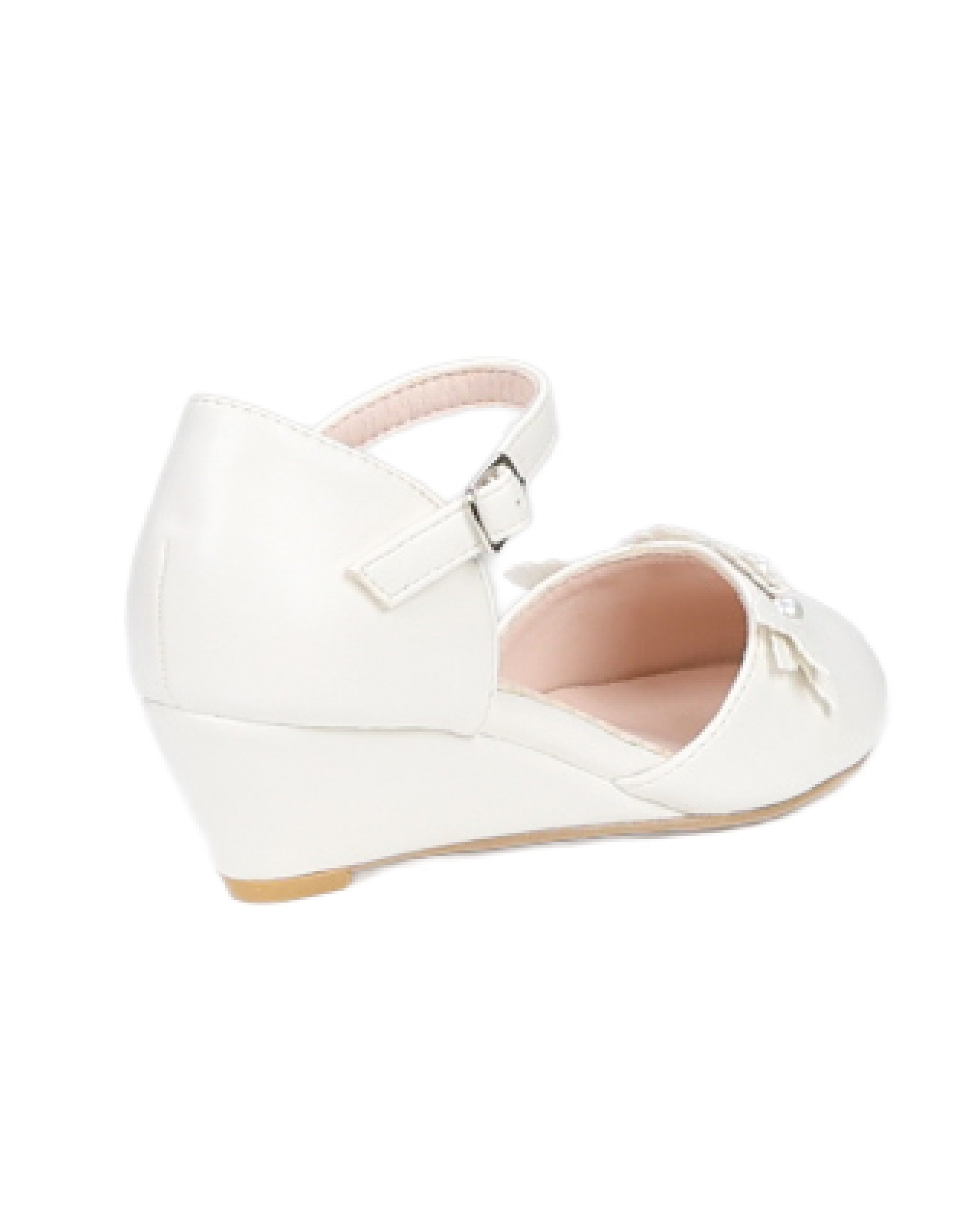 Big Girls Pearl & Floral Appliqué Wedged Dress Shoe