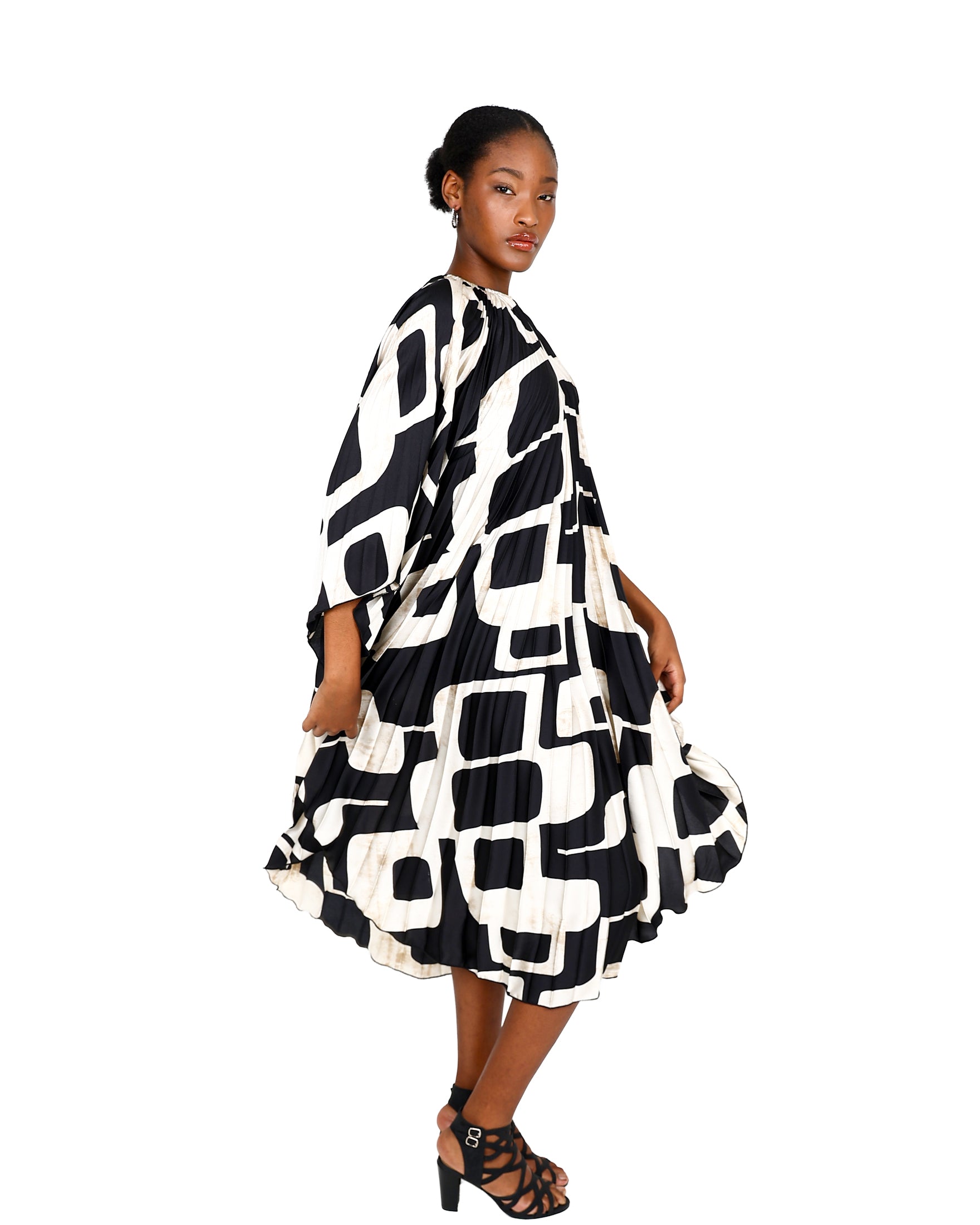 Monochrome Print Pleated Satin Kaftan Dress