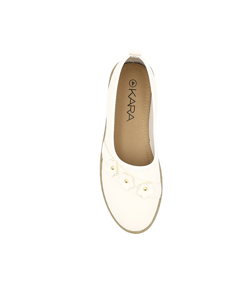 Flower Detail White Closed Toe Flats