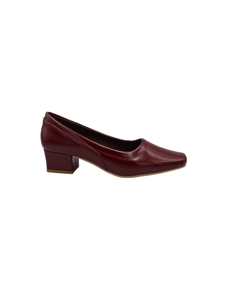 Red Square Tow Basic Court Shoe