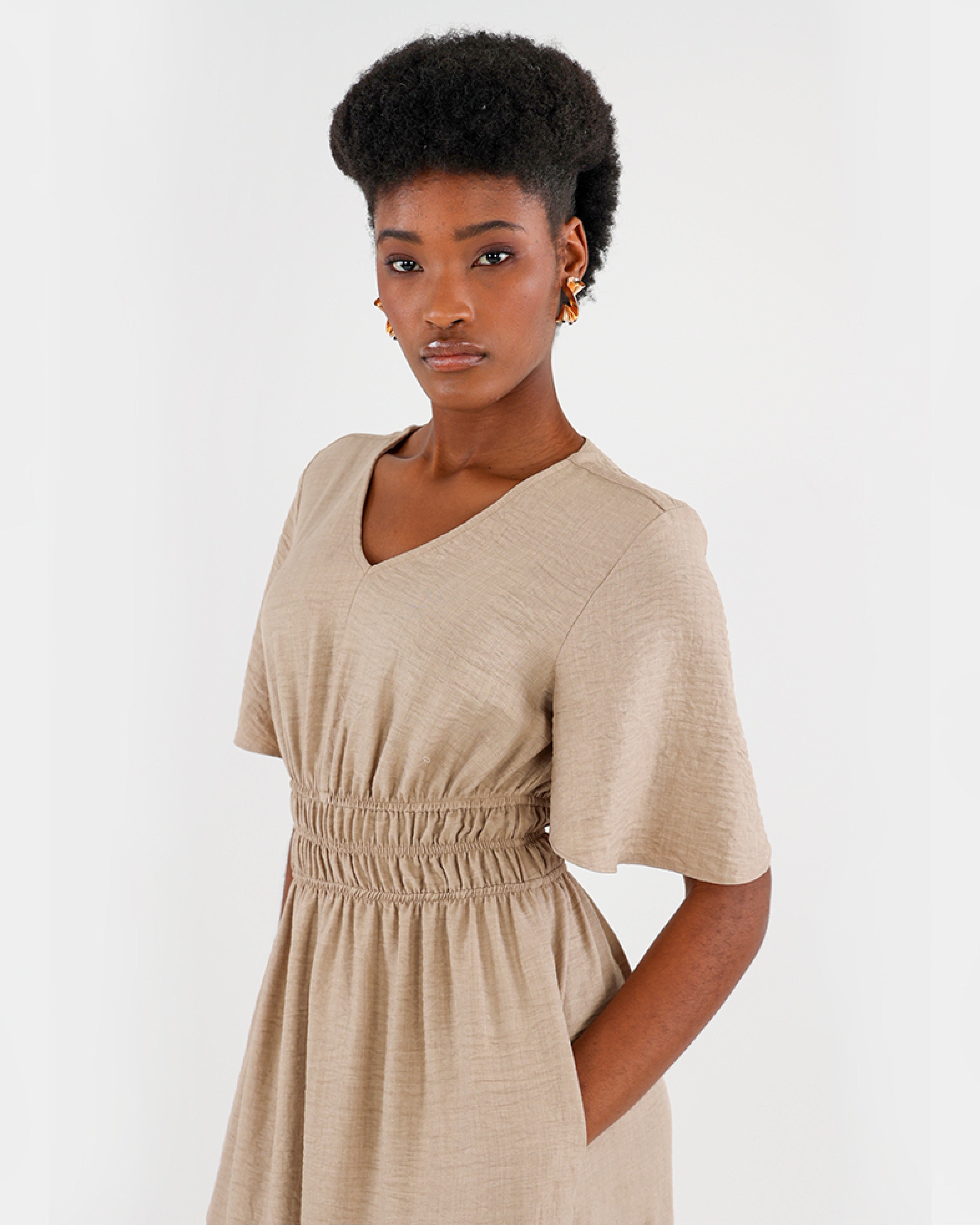 Short Sleeve Tiered Midi Dress