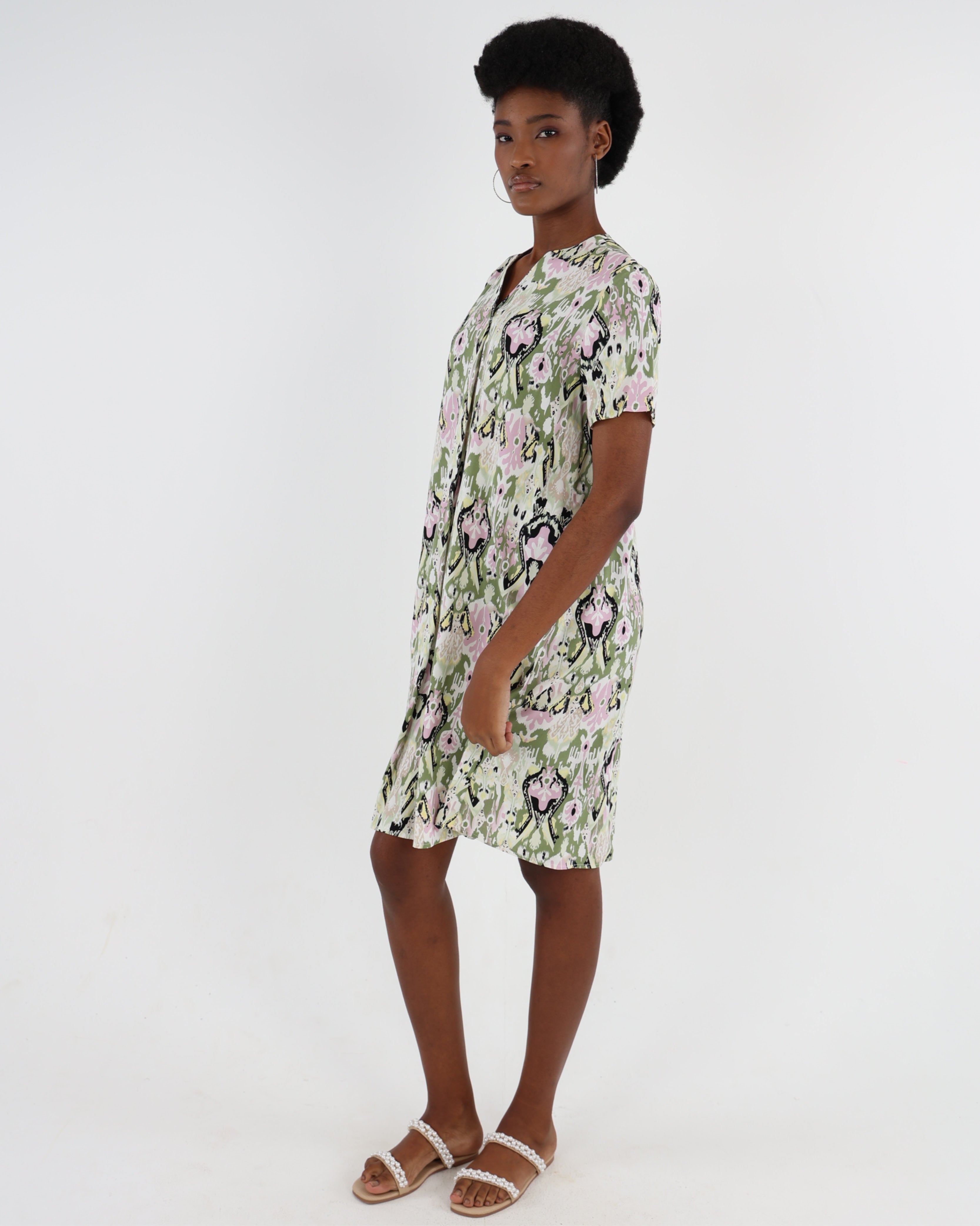 Short Sleeve Paisley Print Shift Dress