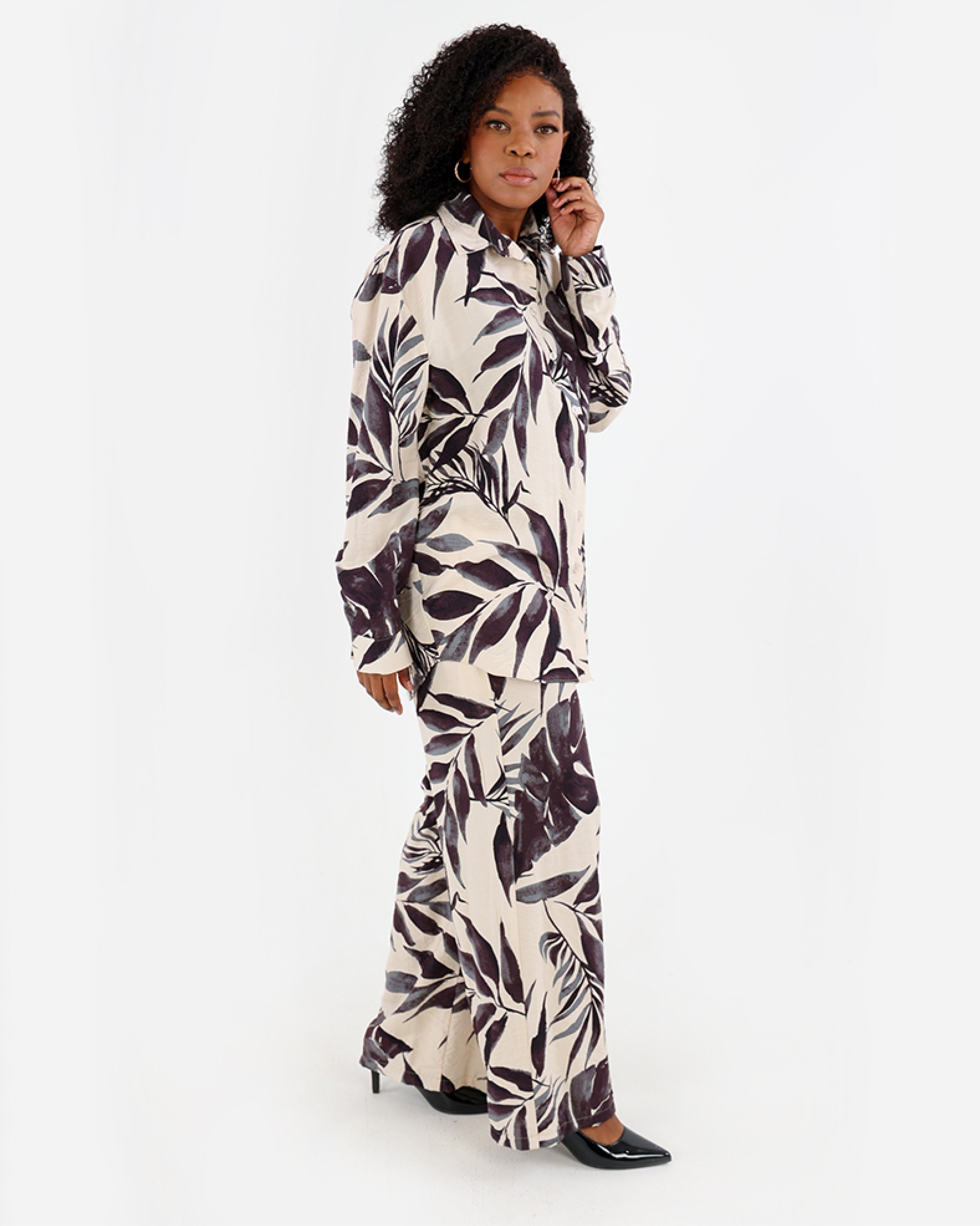 Long Sleeve Leaf Print Shirt