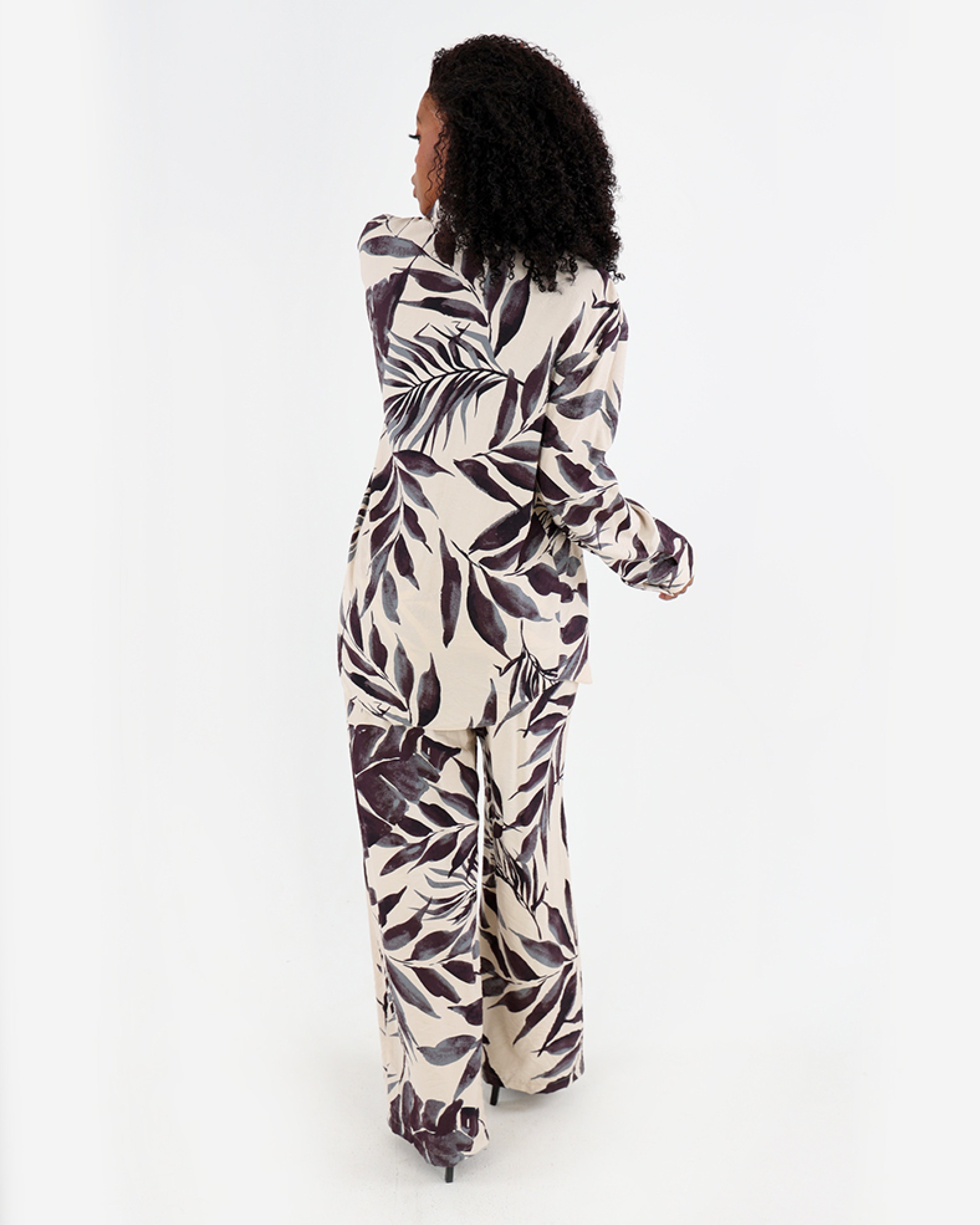 Long Sleeve Leaf Print Shirt