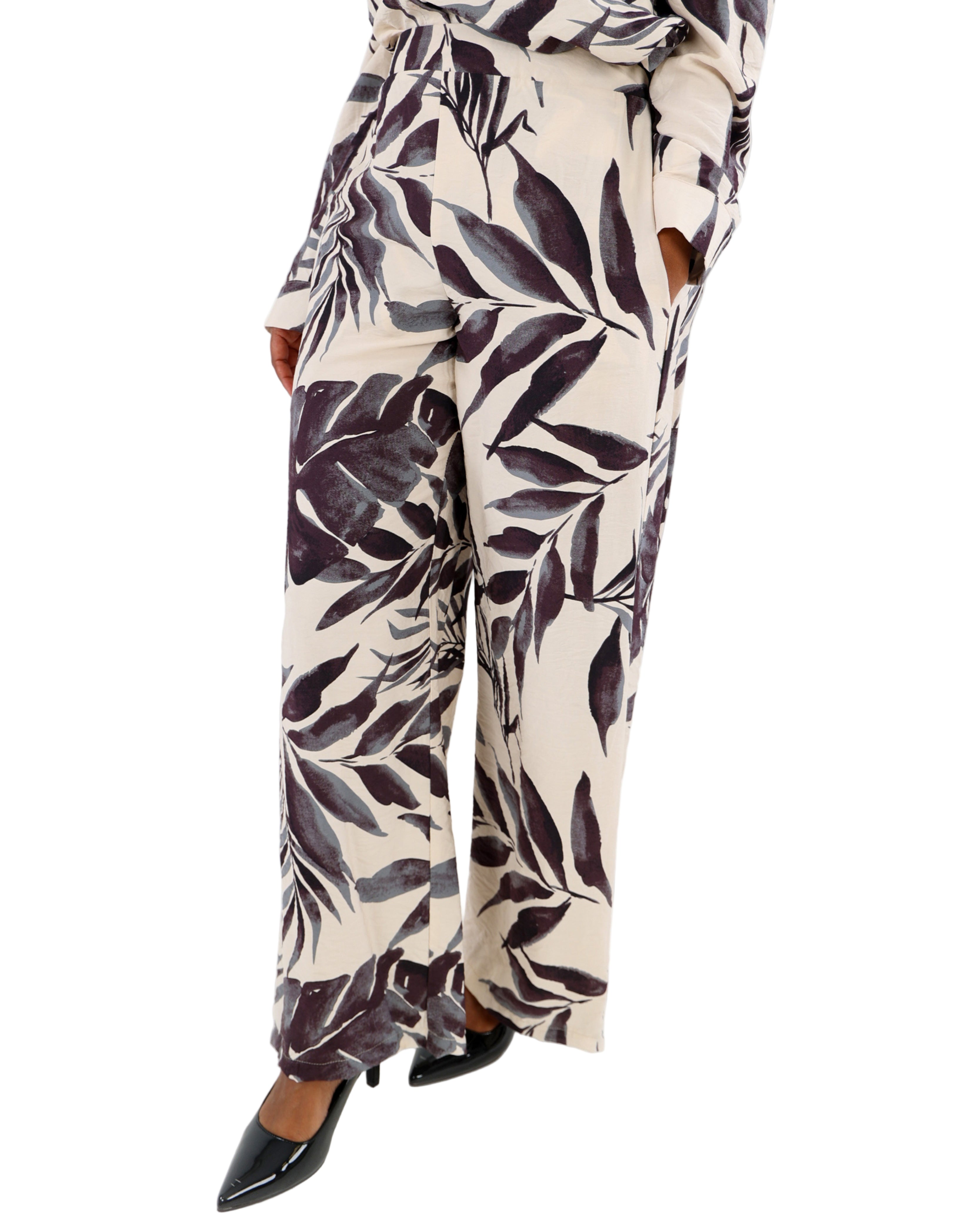 Leaf Print Wide Leg Pants