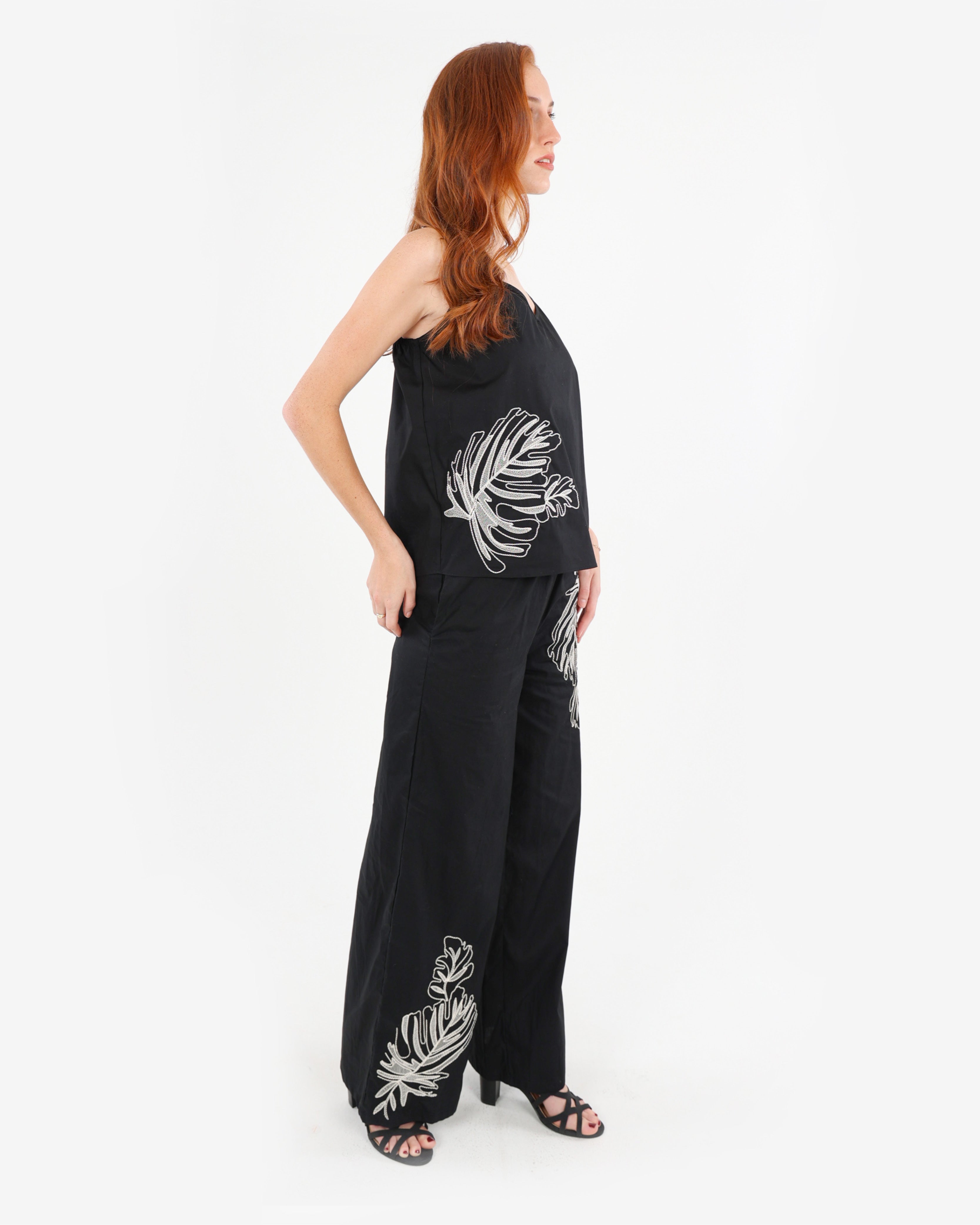 Refined Cotton Cami with Leaf Embroidered Detail