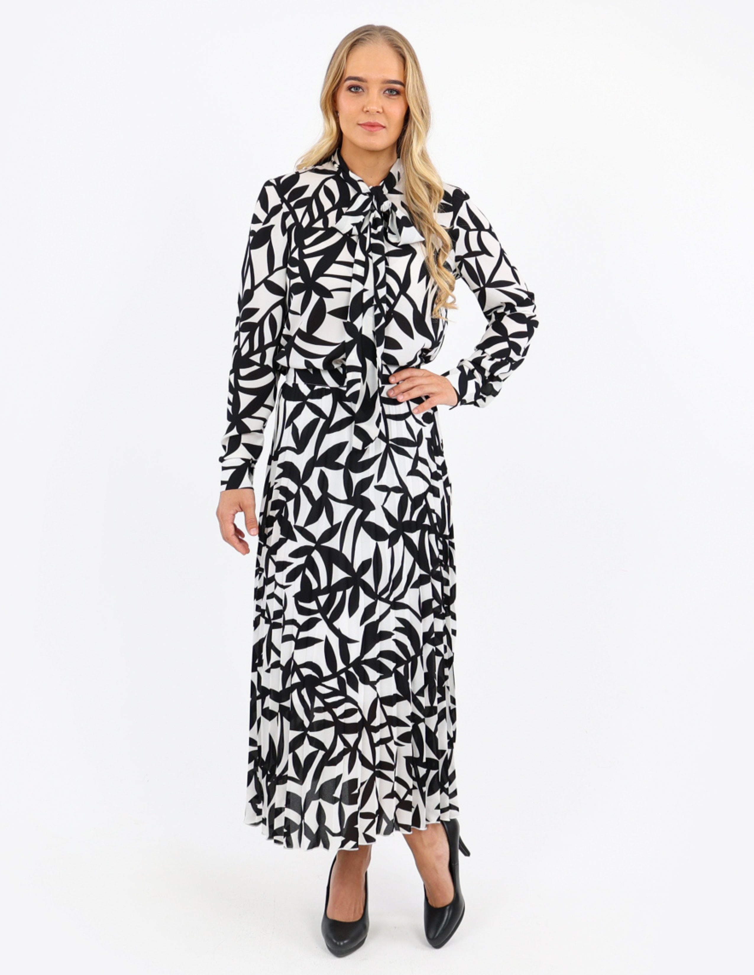 Geometric Print Kitty Bow Blouse