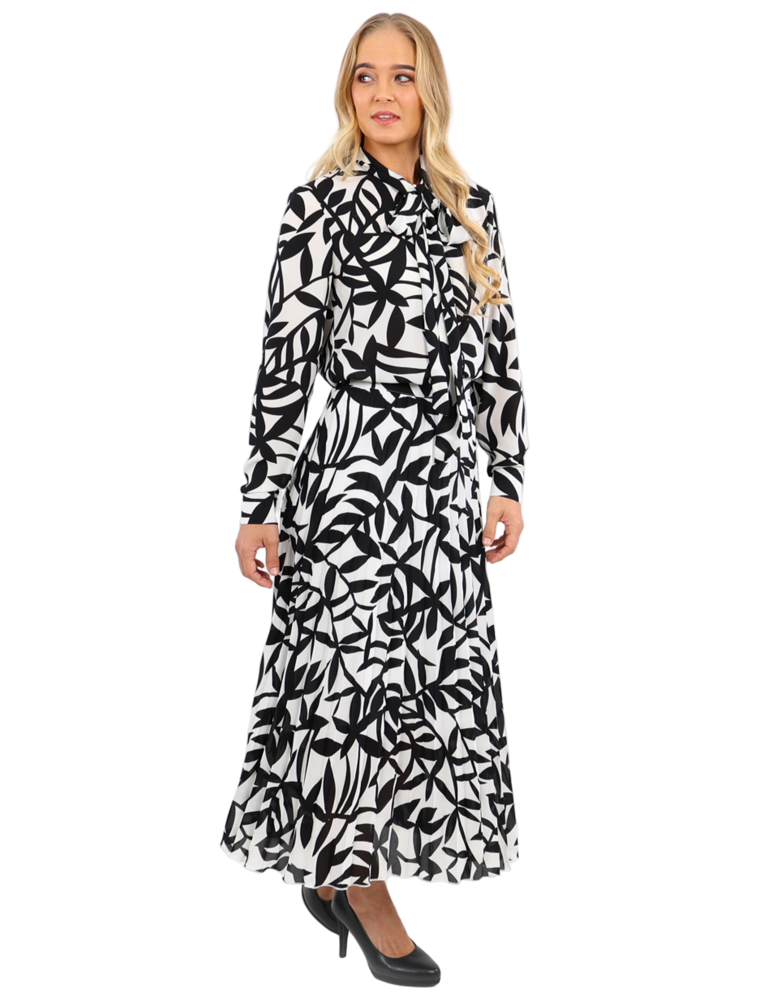 Geometric Print Pleated Maxi Skirt