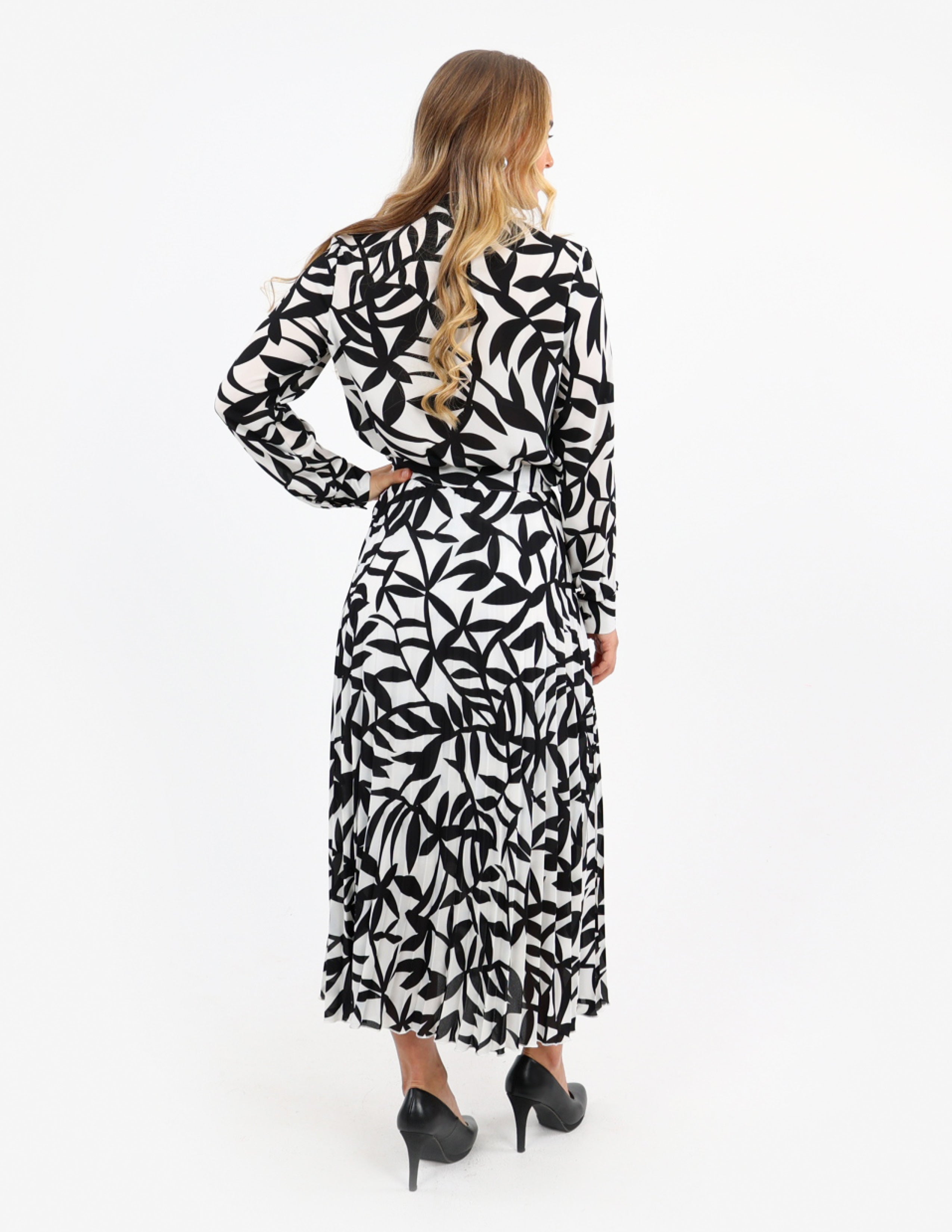 Geometric Print Pleated Maxi Skirt