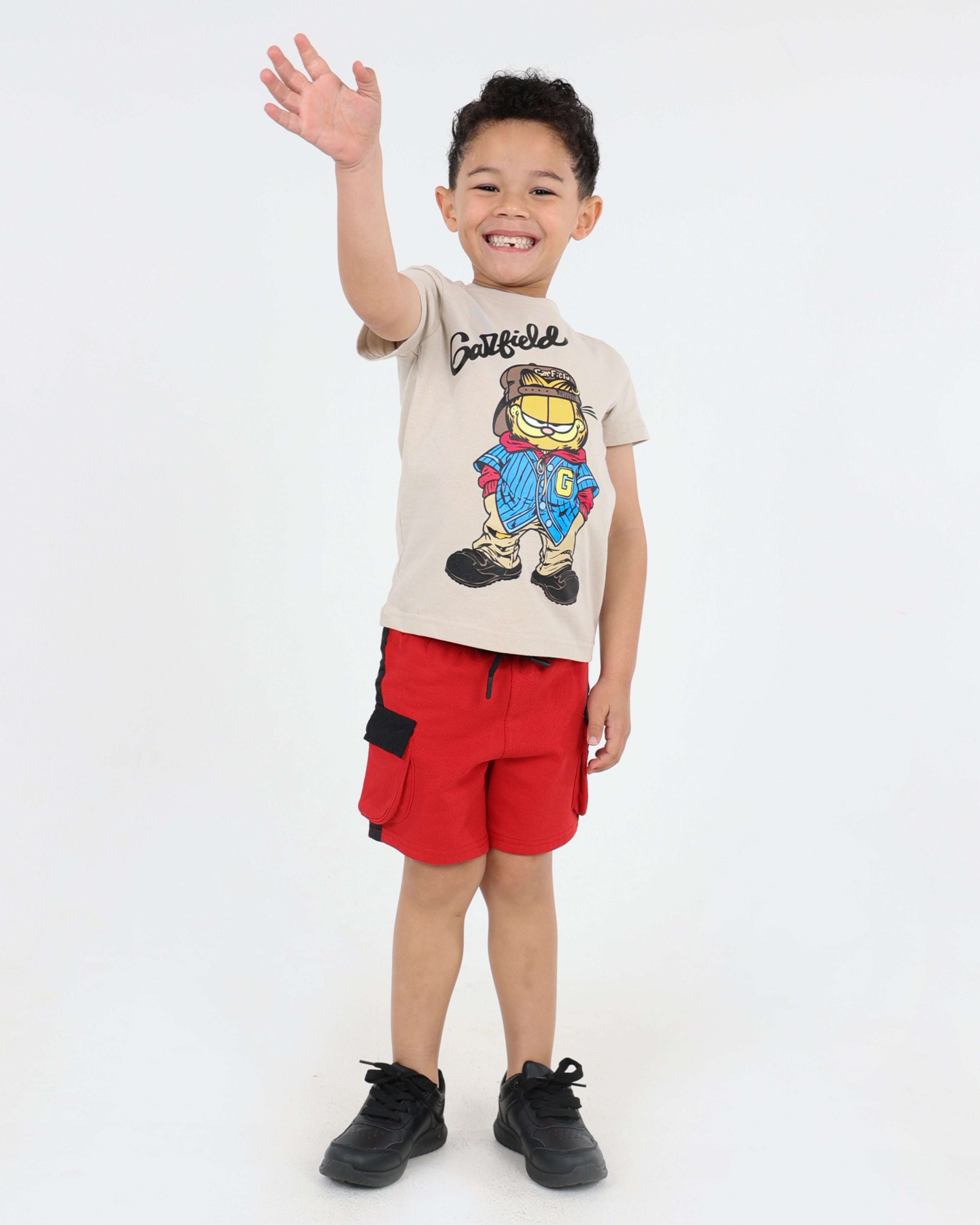 Short Sleeve Garfield Graphic T-Shirt