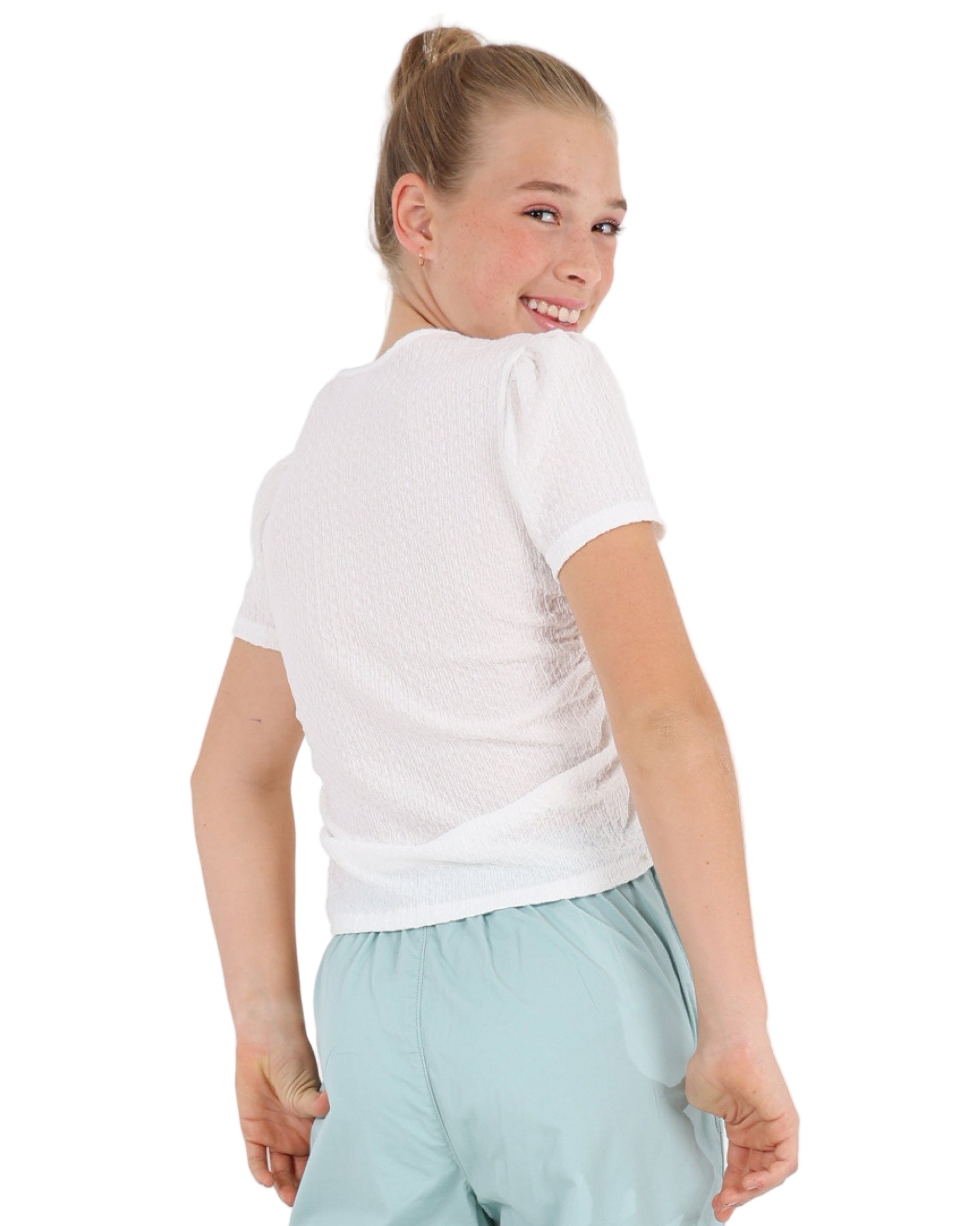 Short Sleeve Side Ruched Blouse Including a Necklace