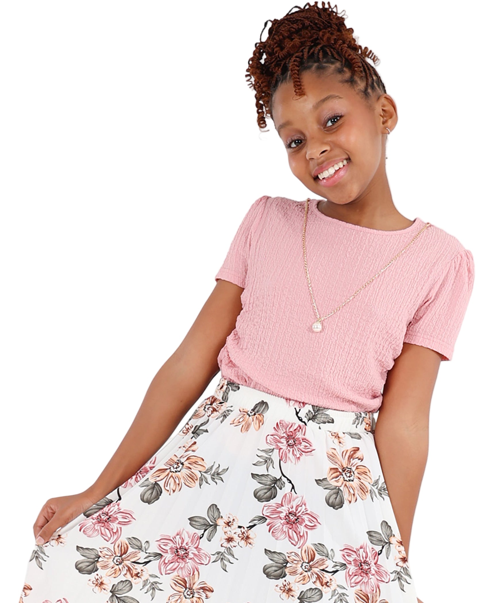 Short Sleeve Side Ruched Top With Gold Necklace