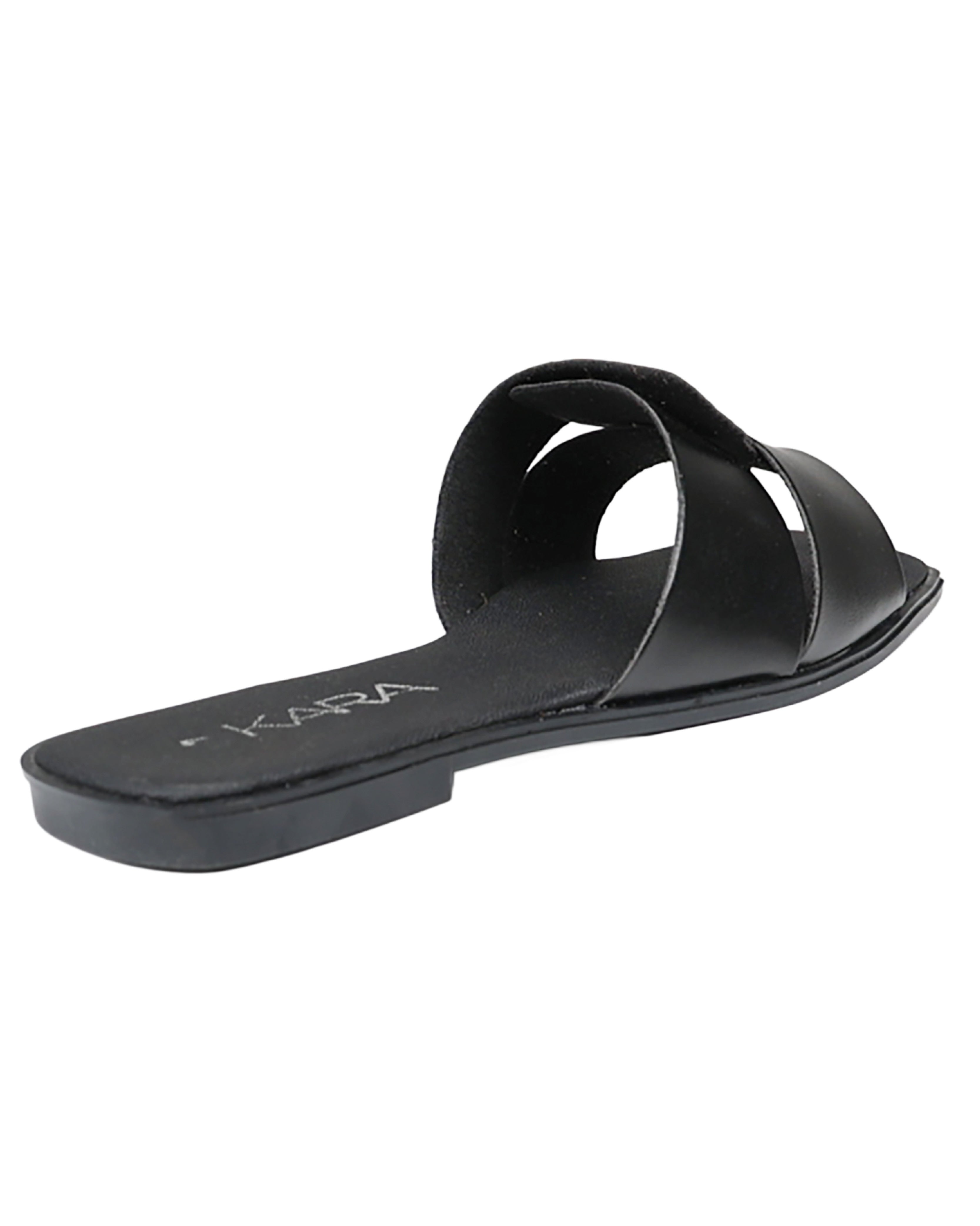 Black Strap Detail Toe Post Sandal