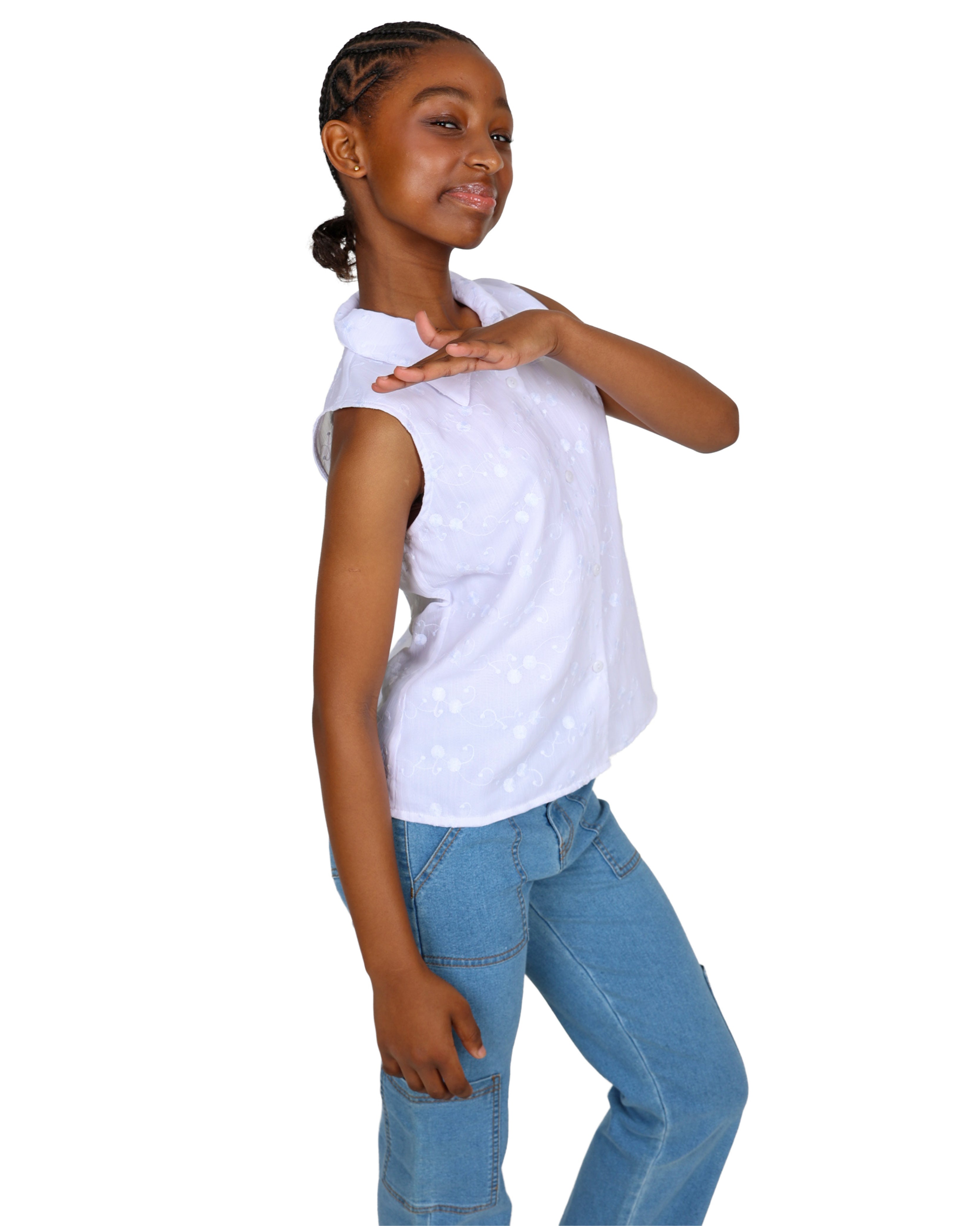 Sleeveless Embroidered Shirt