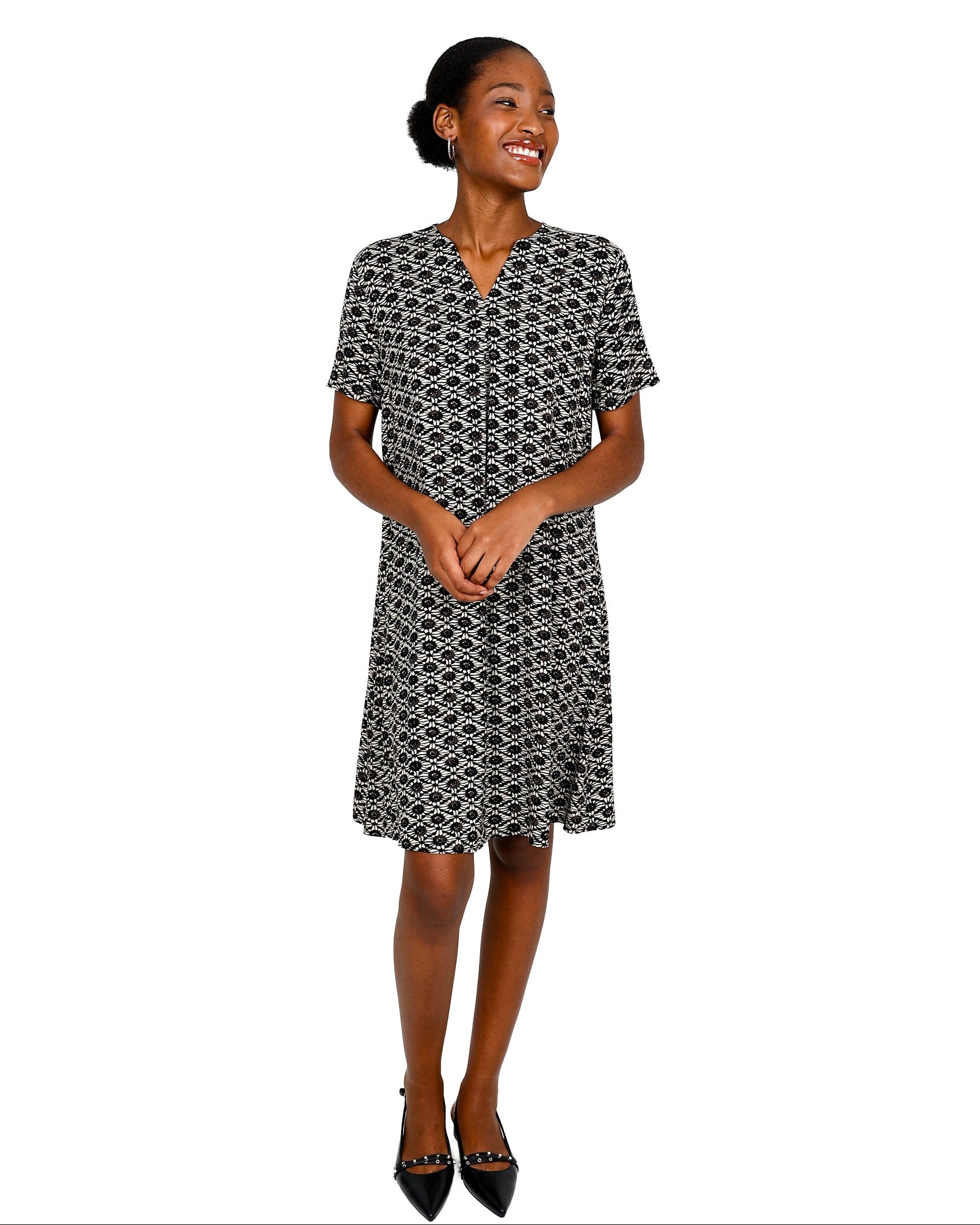 Black Short Sleeve Front Pleat Printed Shift Dress