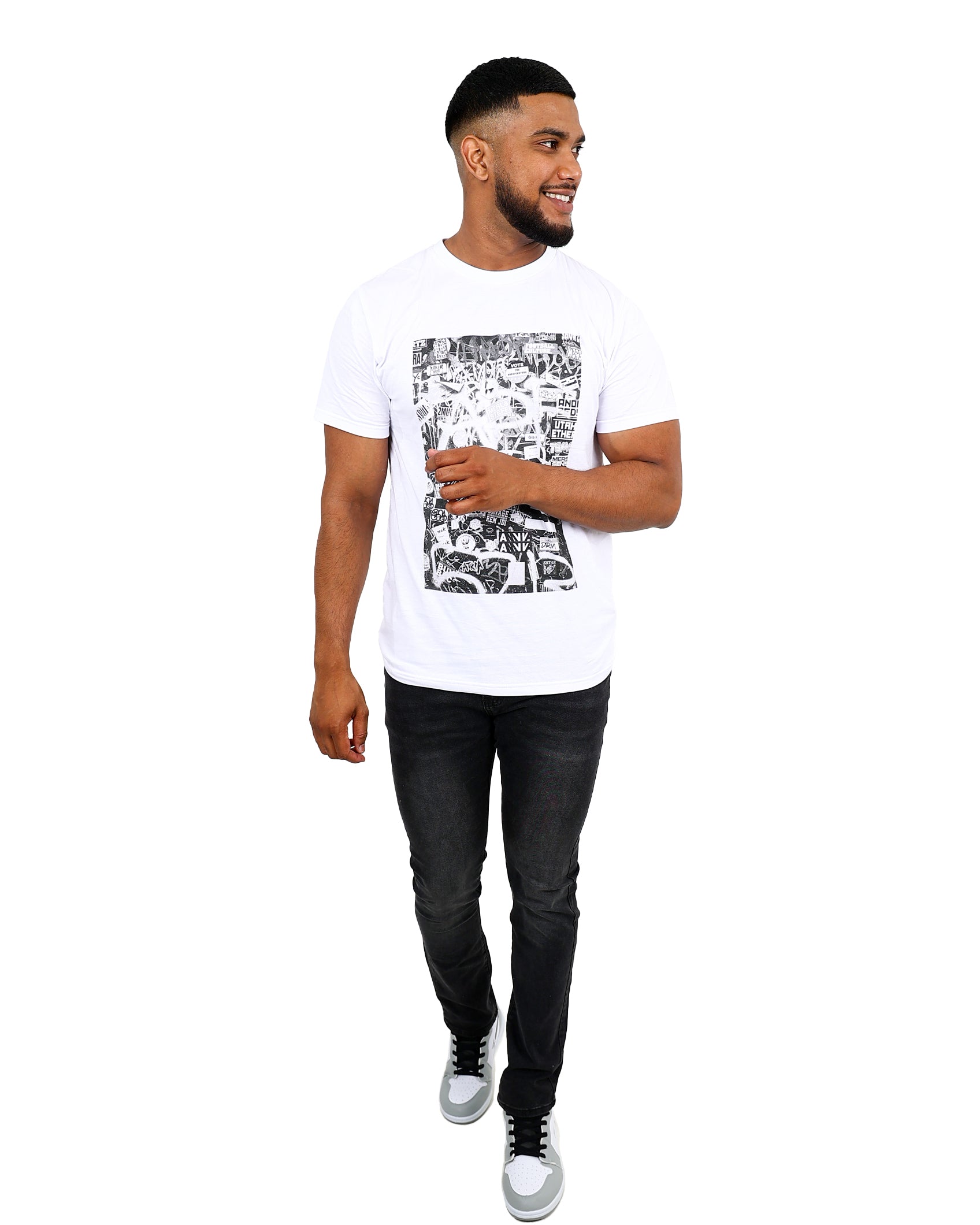Short Sleeve White Graffiti Wall Graphic T-Shirt