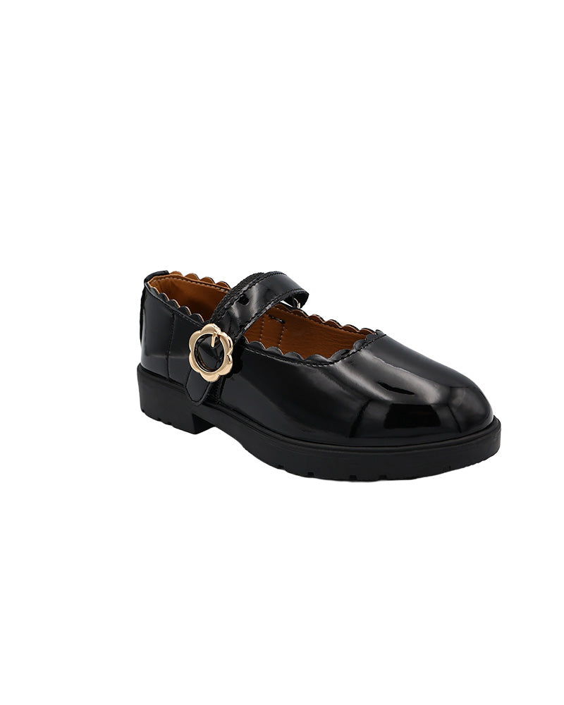 Girls Scallop Detail Boyfriend Shoe