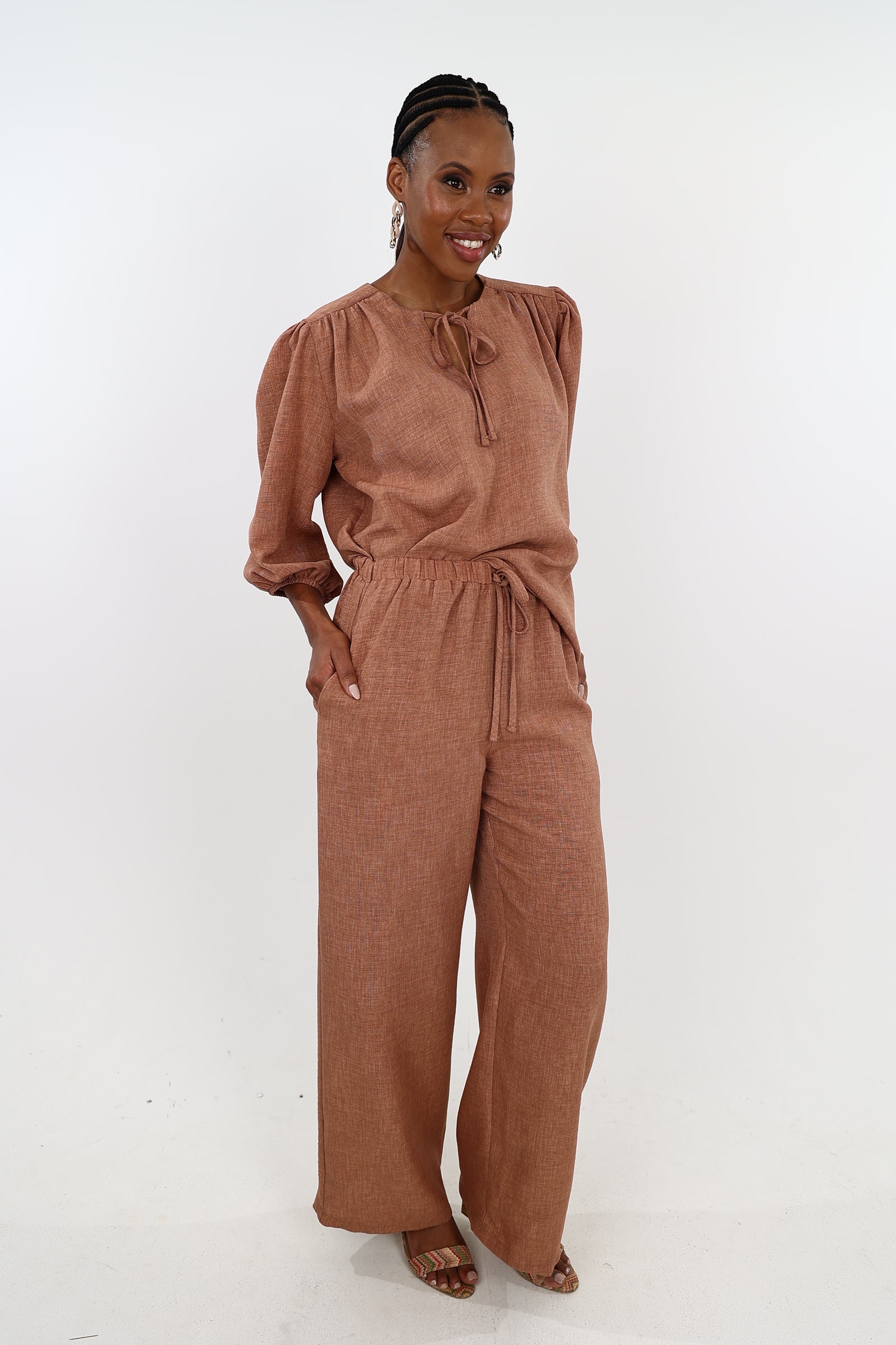 Mocha Puff 3/4 Sleeve Blouse