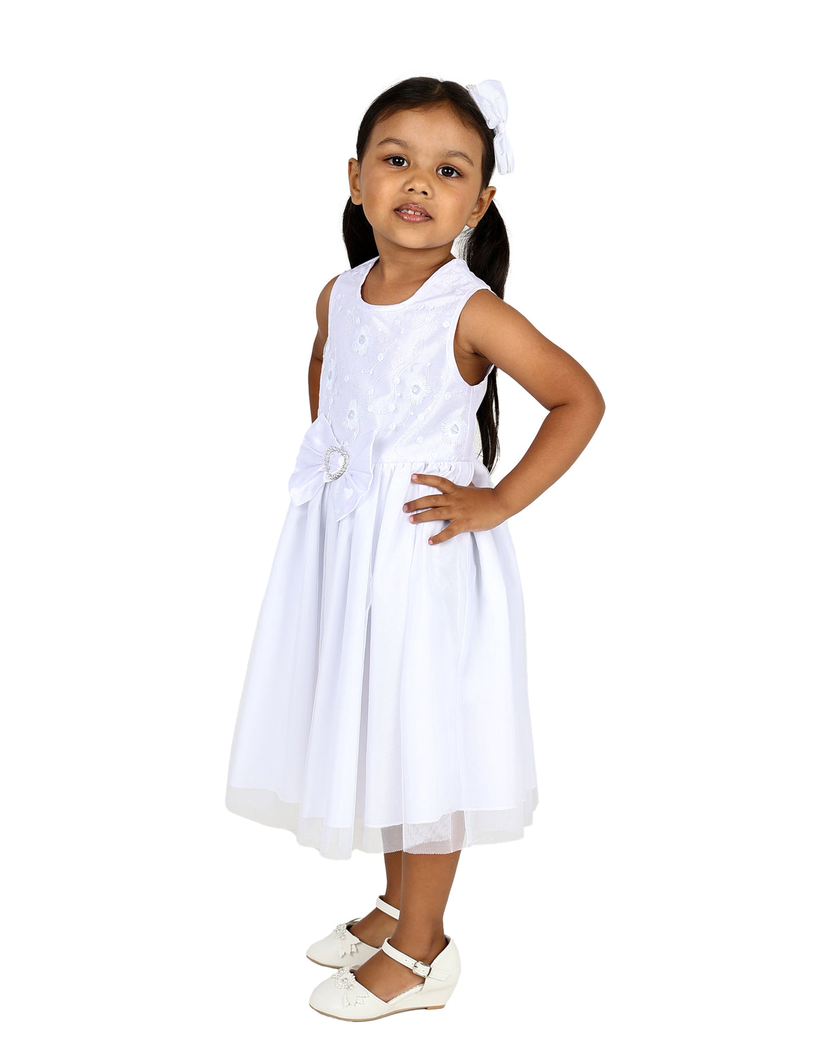 Sleeveless Embellished Heart Detail Party Dress