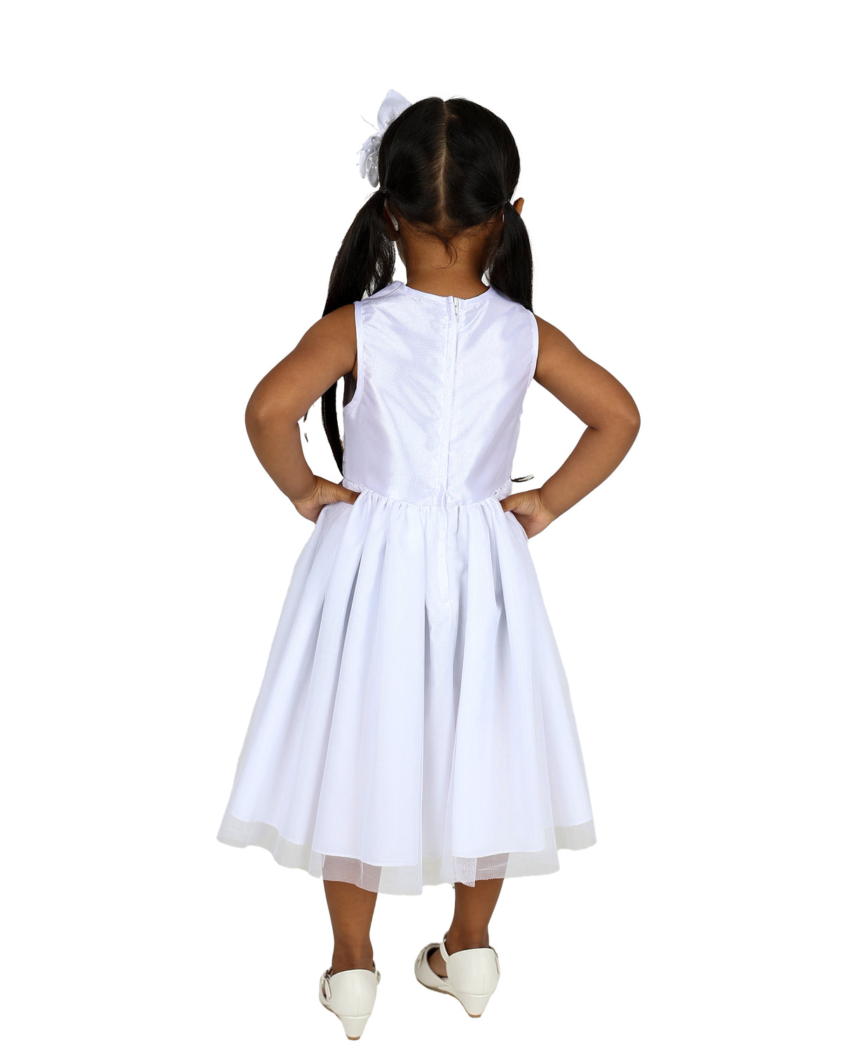 Sleeveless Embellished Heart Detail Party Dress