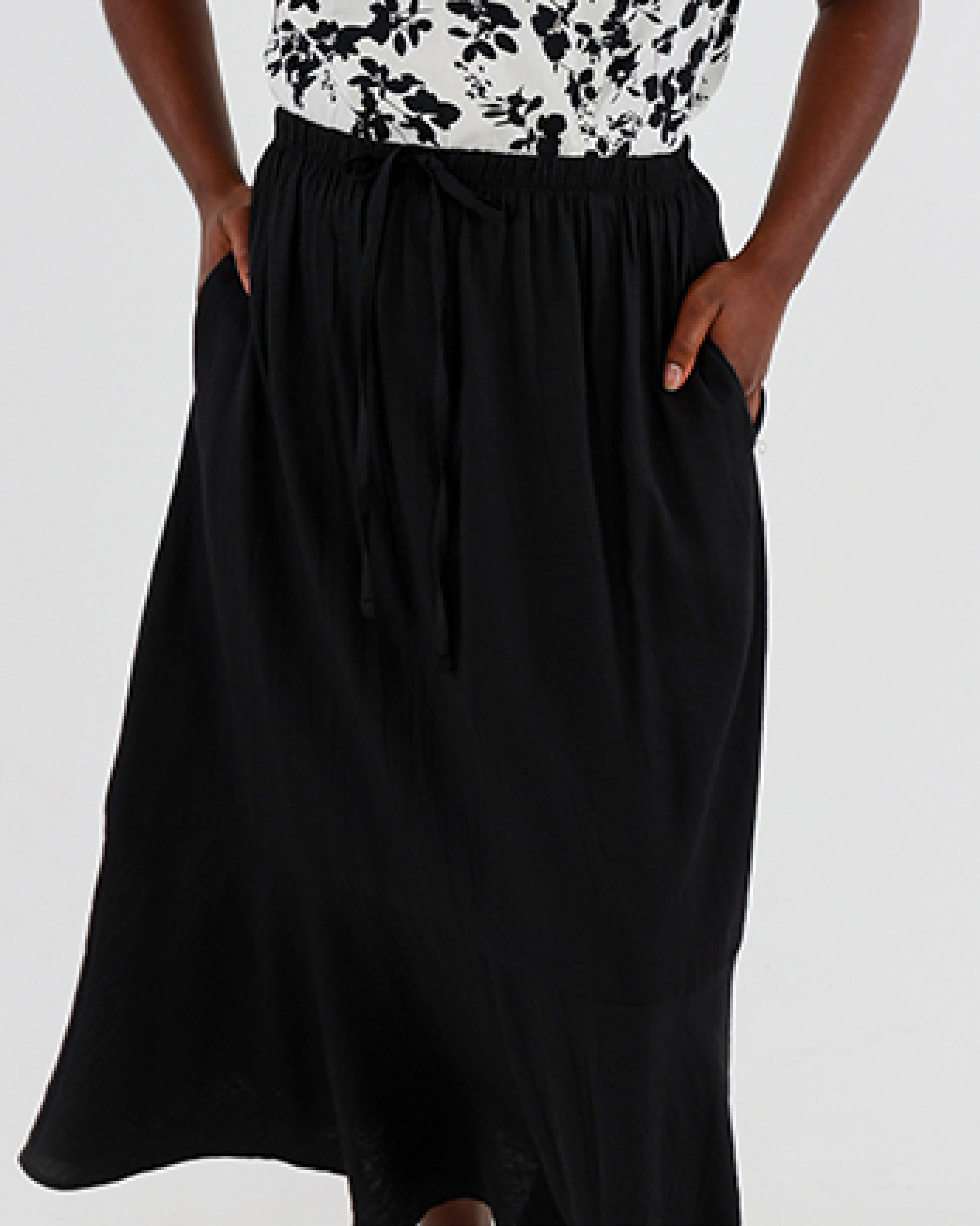 Black Single Tiered Maxi Skirt