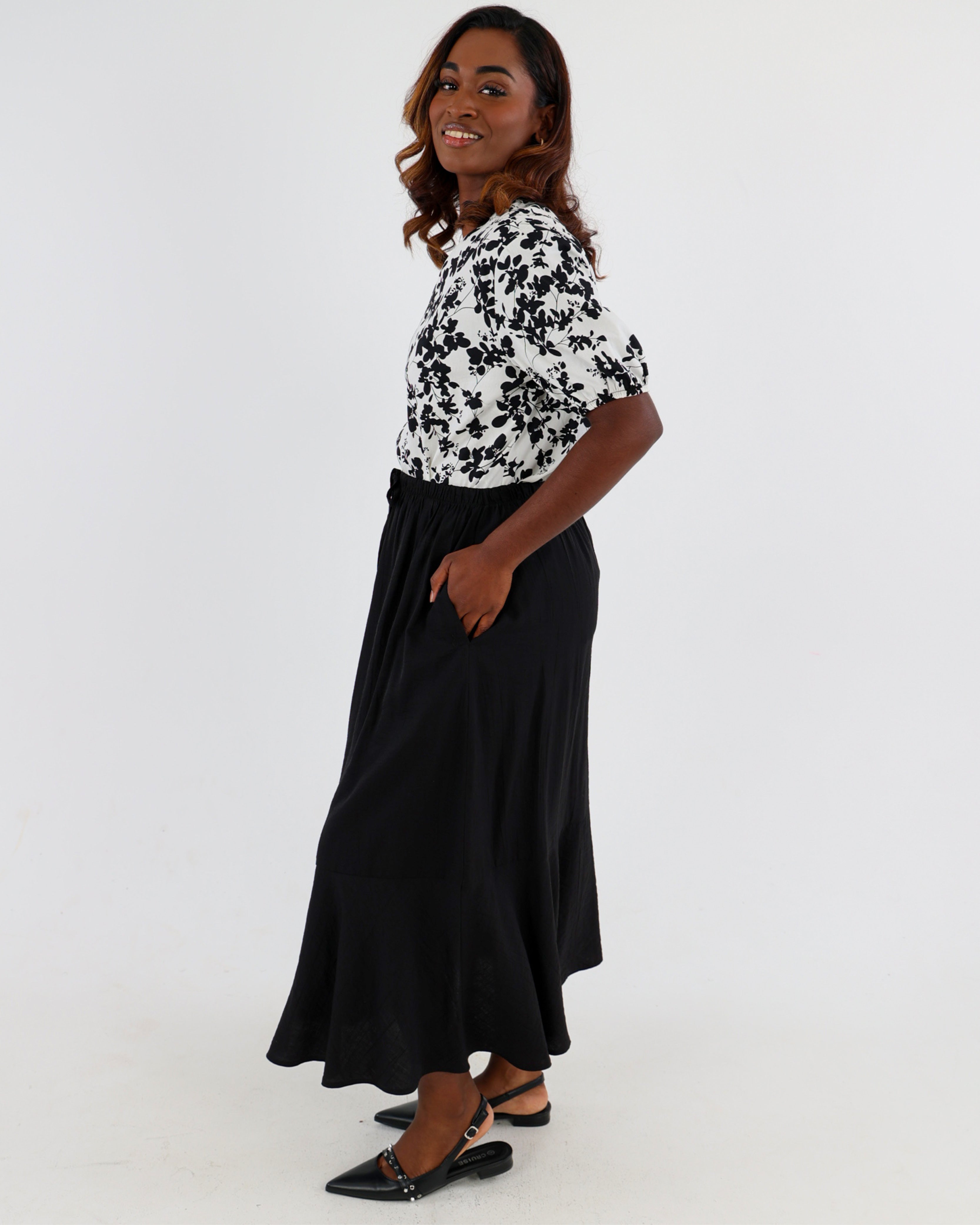Black Single Tiered Maxi Skirt
