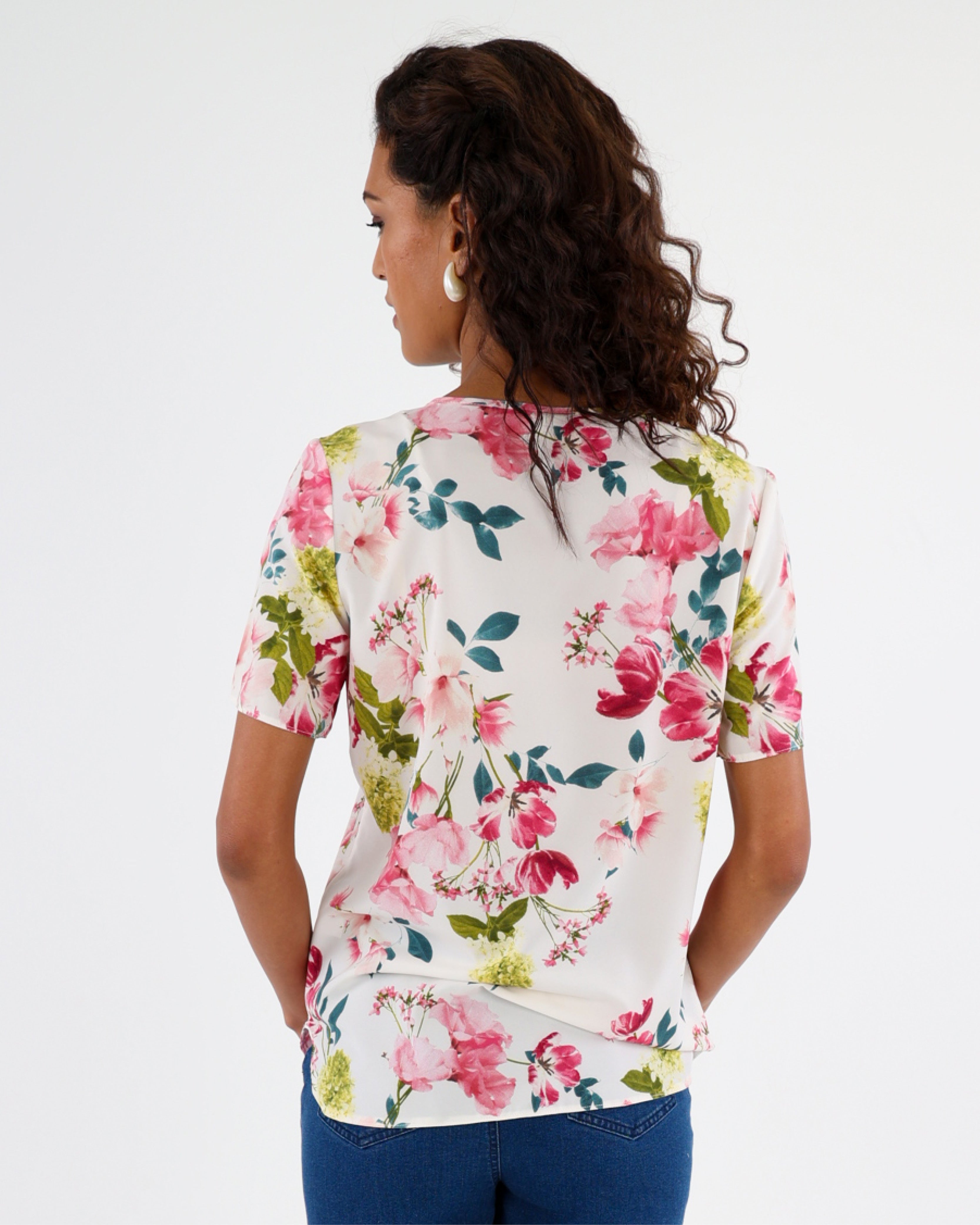 Short Sleeve Curved Hem Floral Print Blouse