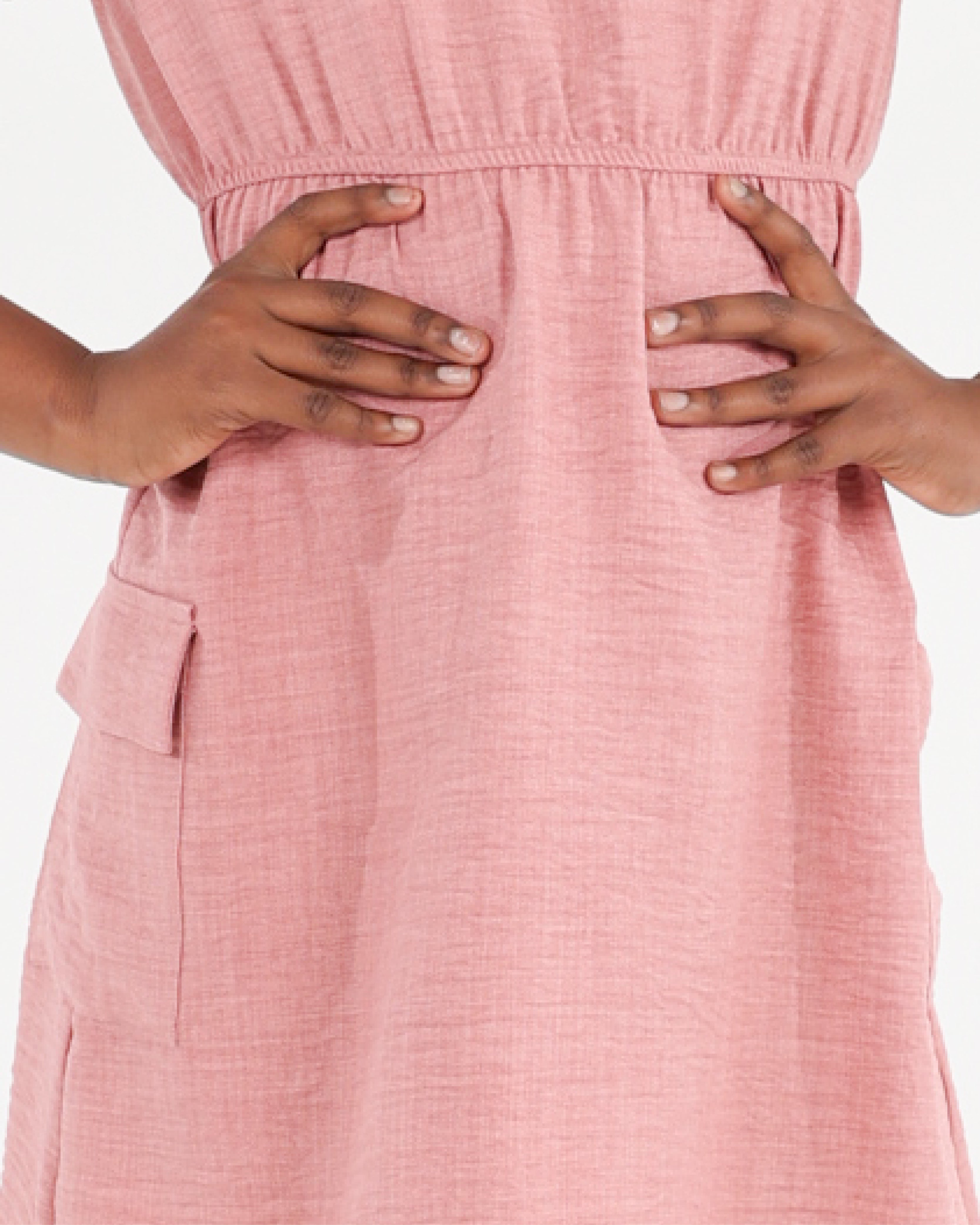 Short Sleeve Cargo Pocked Knee Length Dress