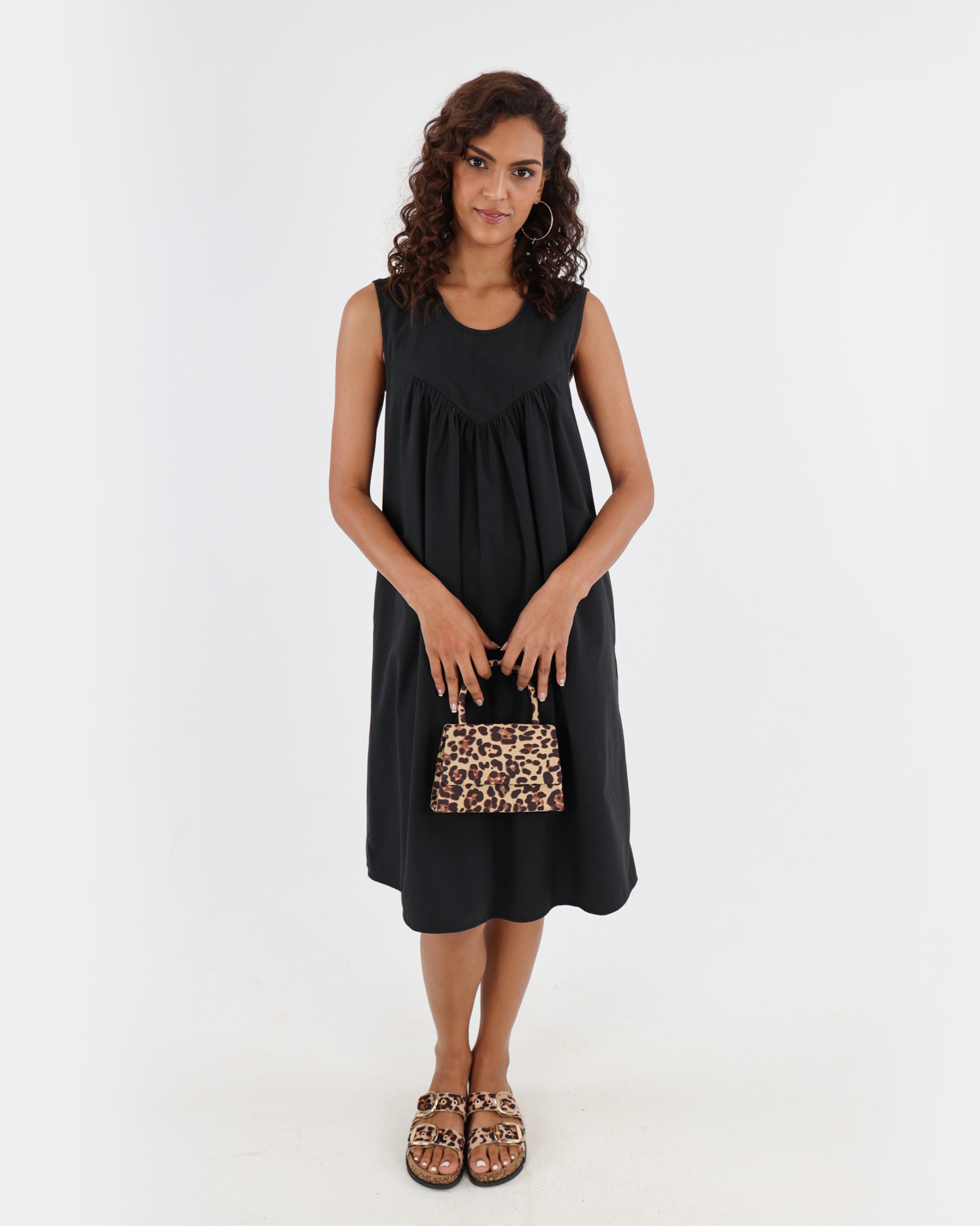 Black Sleeveless V-Shaped Yoke Panel Flair Dress